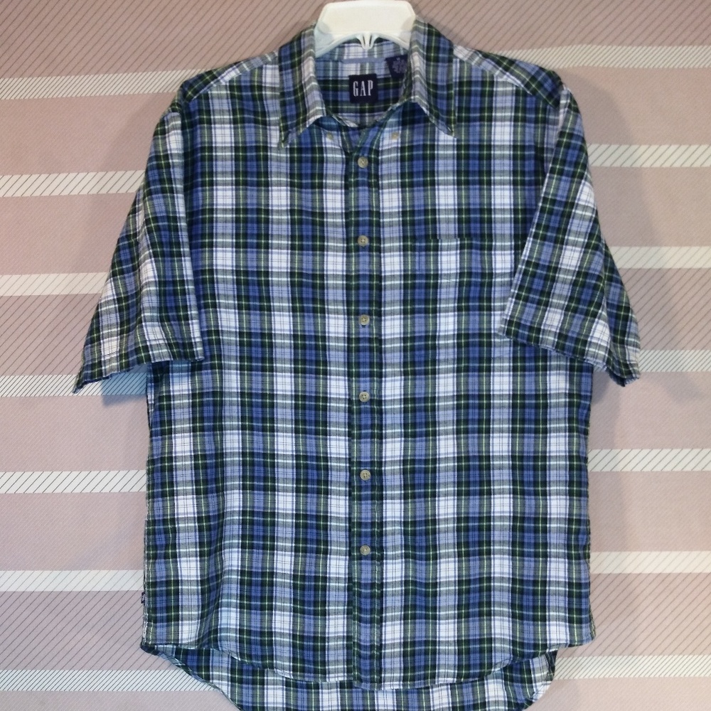 MEN'S GAP PLAID BUTTON-DOWN POCKET SHIRT SIZE M